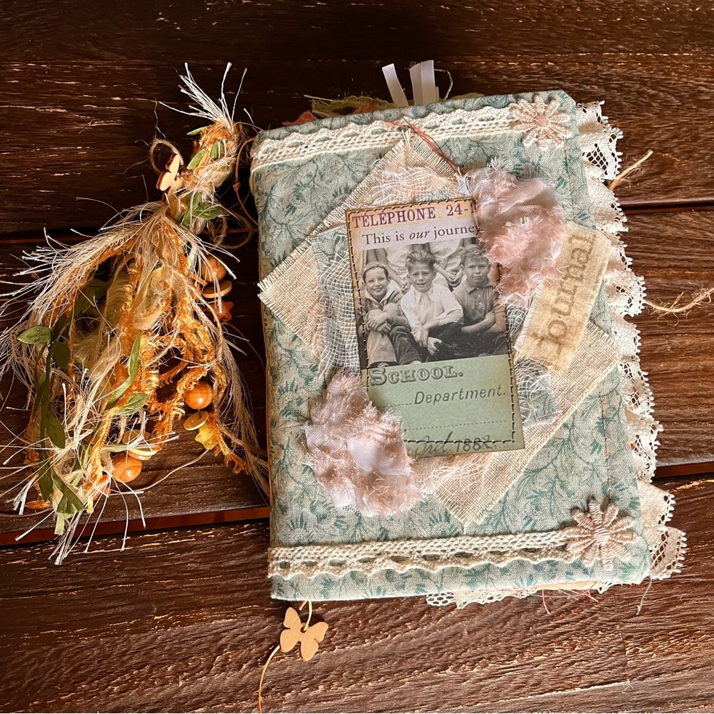 Tim Holtz Themed Junk Journal Green 3 Signatures Grungy Chunky Decorated Scrappy